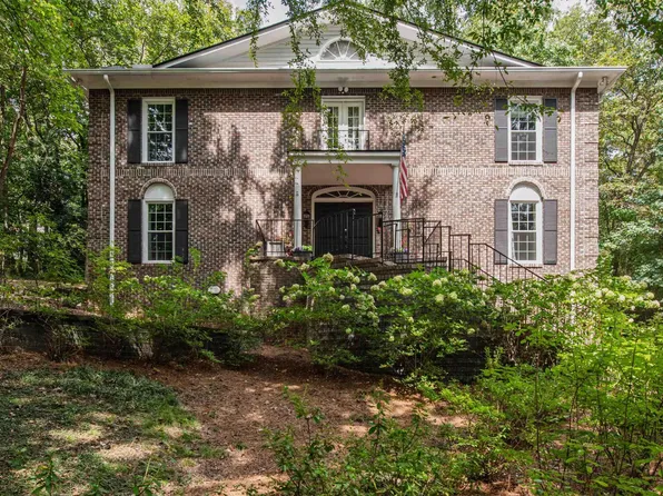 3742 Brookwood Rd, Birmingham, AL 35223