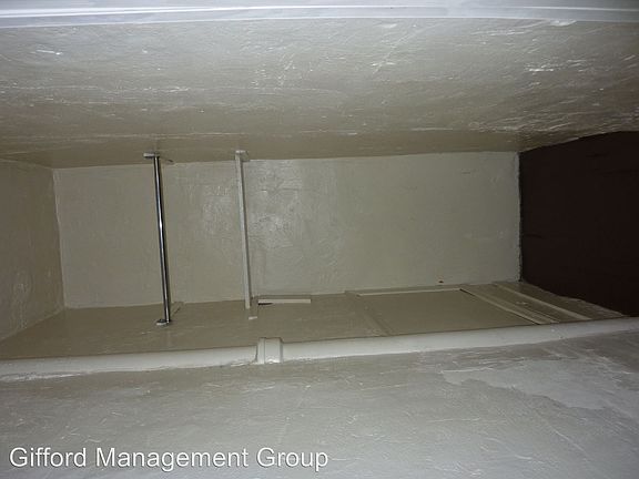 5th image of 410 W 35th St APT 18