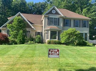 755 Lake Trl, Aurora, OH 44202