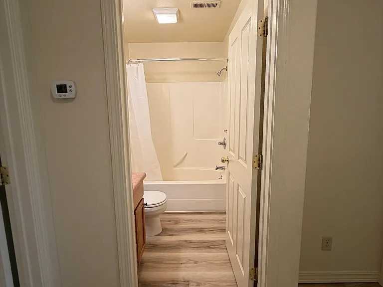 Main bathroom.