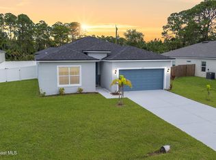 535 Giovanni Rd NW, Palm Bay, FL 32907