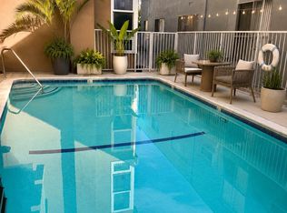 1617 N Poinsettia Place, Los Angeles, CA 90046