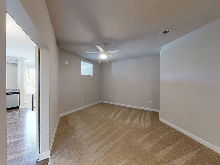 Clairmont at Trinity — Photo 105