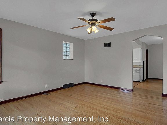 4th image of 3400 Lawn Ave #65-1F