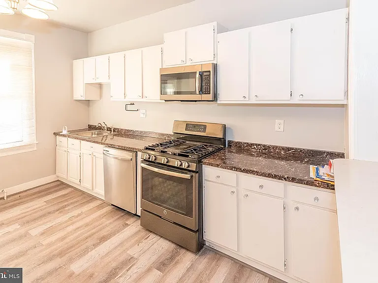 527 S Lehigh St — Photo 11