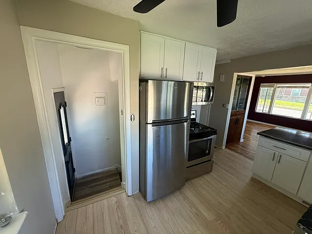 1293 S Main St — Photo 8