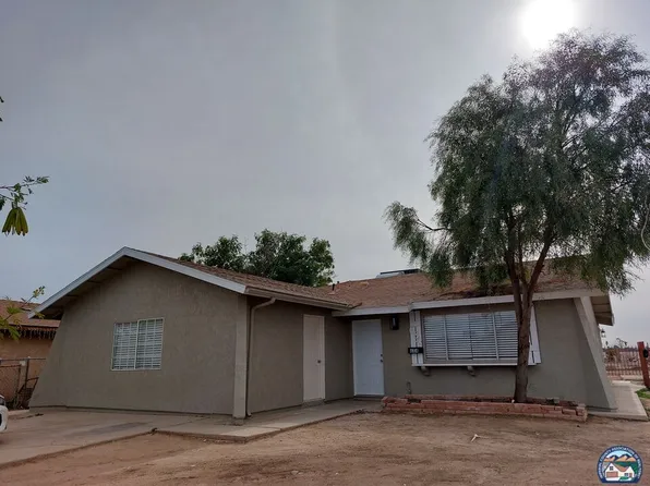 684 Emilia Dr, Calexico, CA 92231