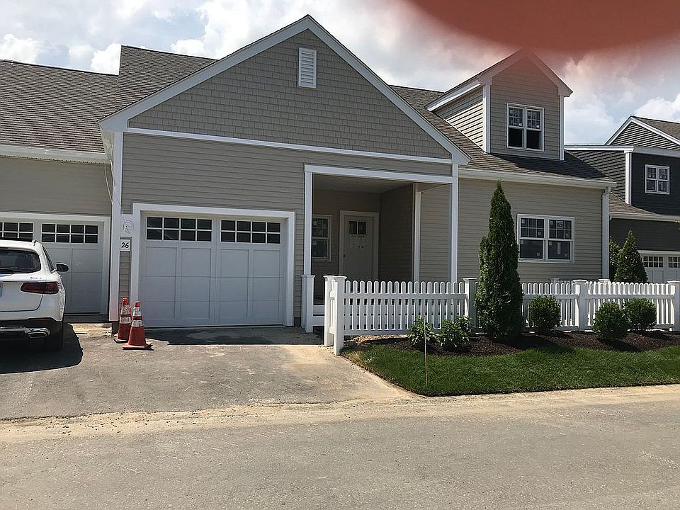 Front view on move-in day.