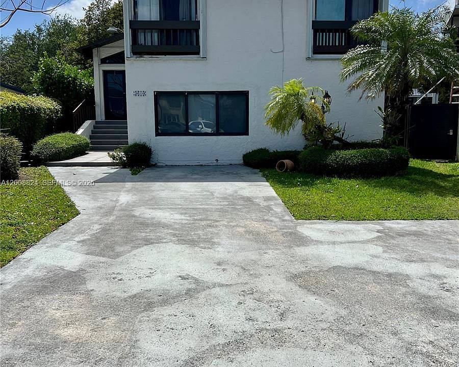 1st image of 3610 SW 113th Pl