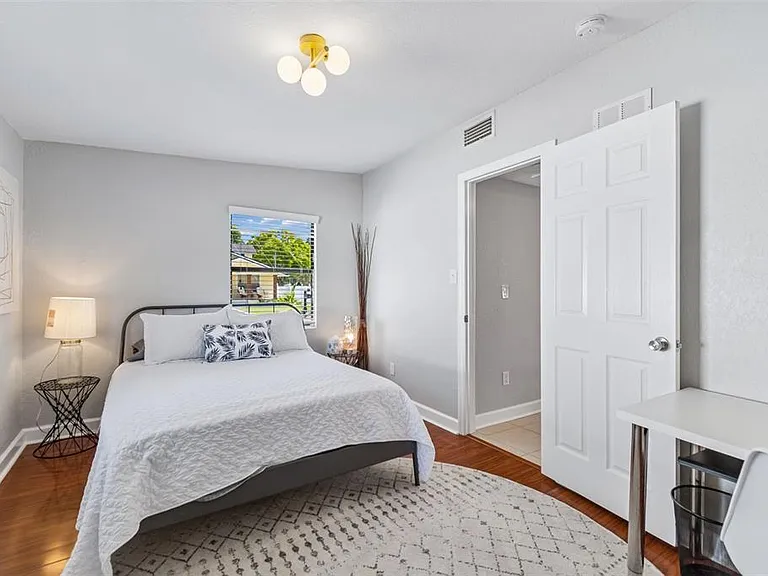 3901 N Ola Ave — Photo 37