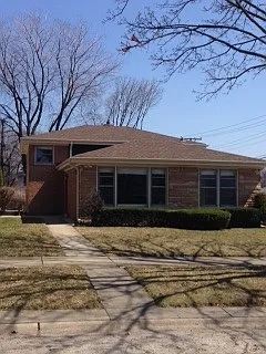 9617 Kildare Ave photo 1