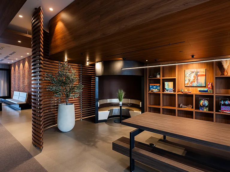 40 Lagerfeld Dr — Photo 11