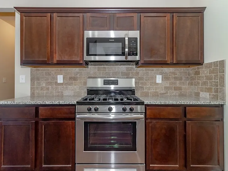 4702 Southwind Rd — Photo 3