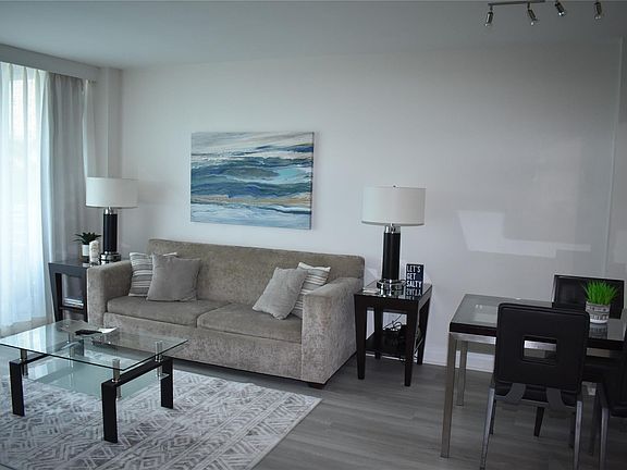 4th image of 2670 E Sunrise Boulevard #415