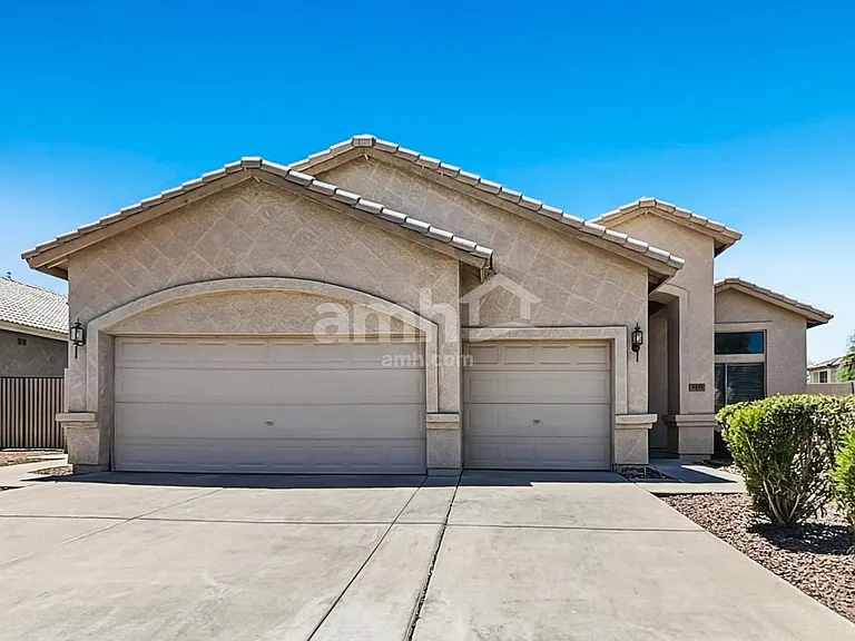 9435 W Pierson St — Photo 1