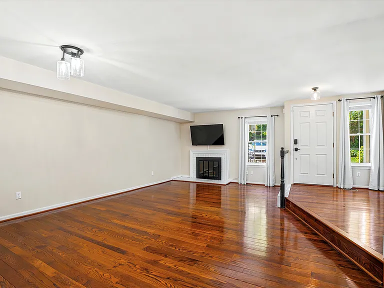 Foyer & Family Room