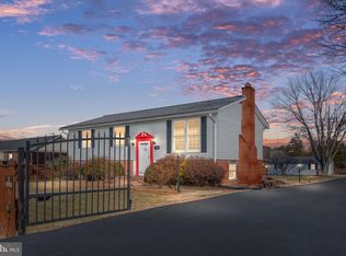 348 Poplar Rd, Fredericksburg, VA 22406