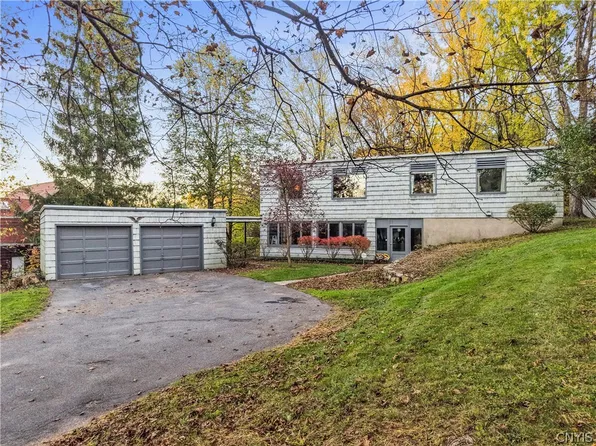 232 Lockwood Rd, Syracuse, NY 13214