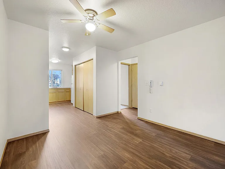 Andrea Place Apartments — Photo 12