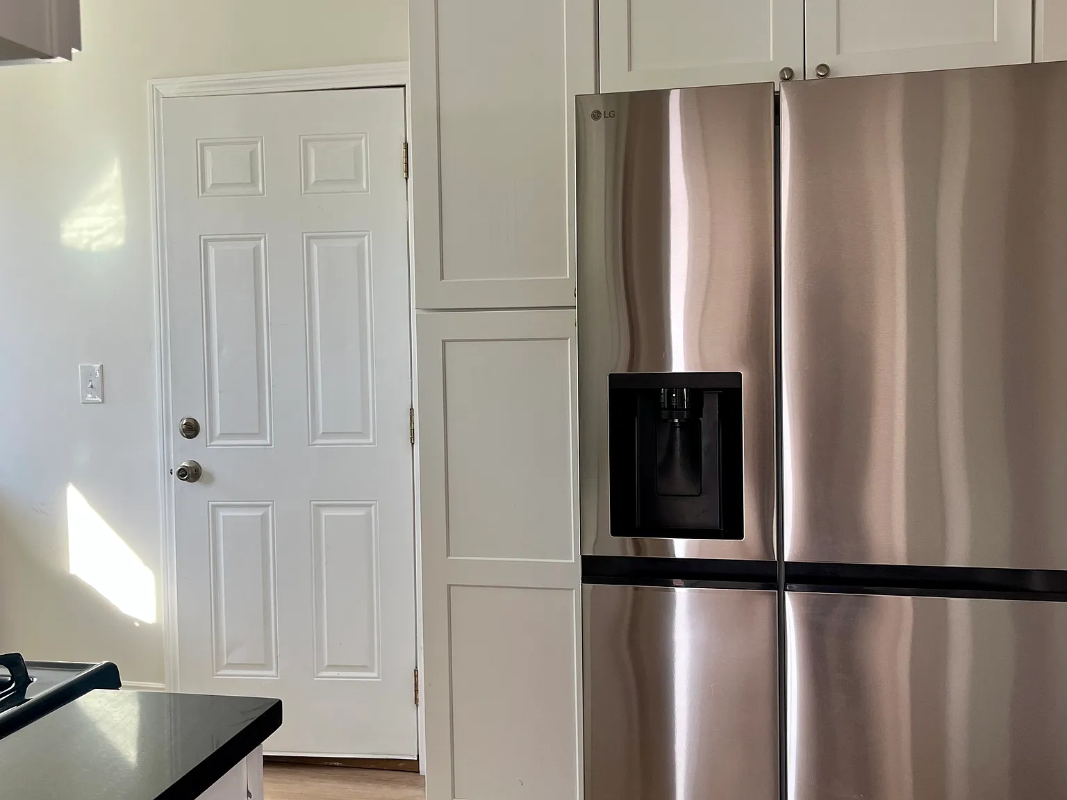 171 Bluff Ave — Photo 2