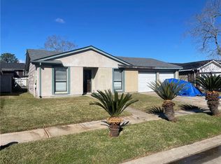 3824 Sue Ker Dr, Harvey, LA 70058