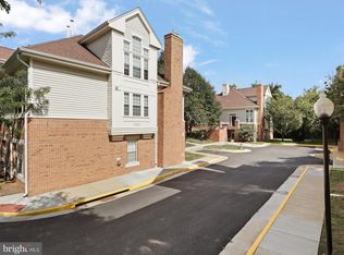 7023 Haycock Rd #704, Falls Church, VA 22043