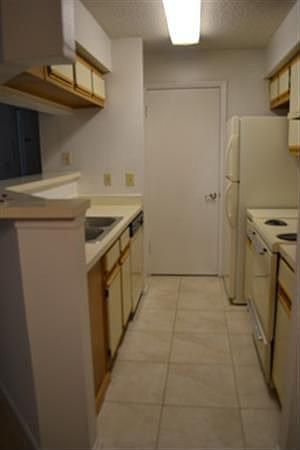 1st image of 246 Afton Sq Unit 305