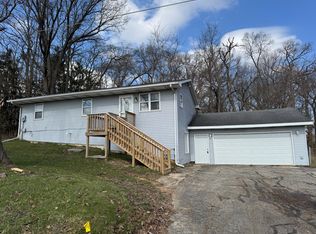 28 S State Road 2, Valparaiso, IN 46385