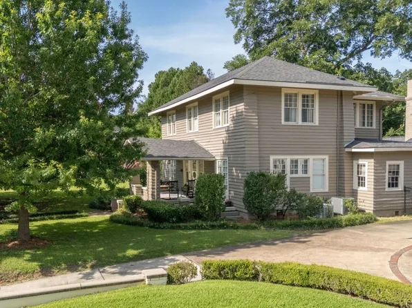 1864 S Hull St, Montgomery, AL 36104