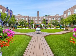 101 Old Mamaroneck Road #1B2, White Plains, NY 10605