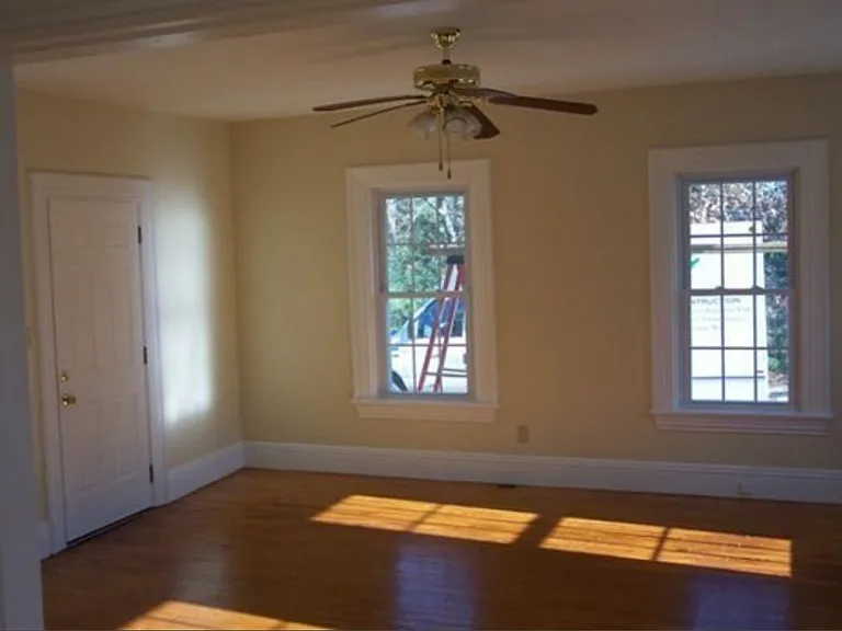 76 Dudley Rd — Photo 3