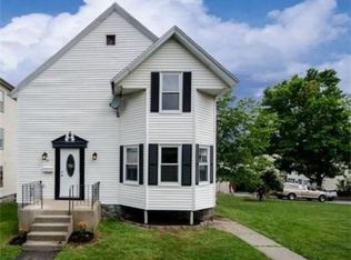 33 Bedford Ave, Worcester, MA 01604