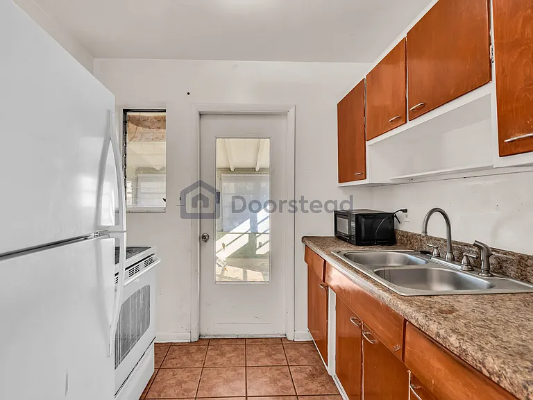 8338 Bumford Ave — Photo 7