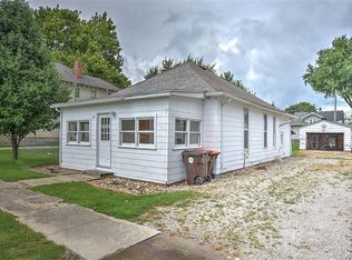 106 E North St, Cerro Gordo, IL 61818