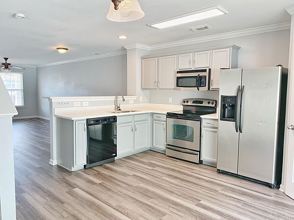 Brand new Quartz counters, sink and faucet!