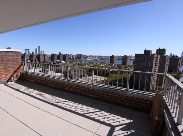 264 East Broadway image 1 of 18