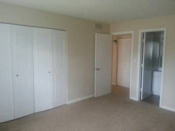 5th image of 450 NW 34th St APT 223