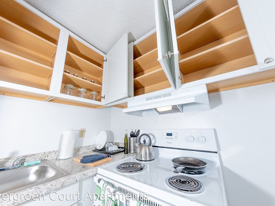 1st image of 902 M St SE #1913515
