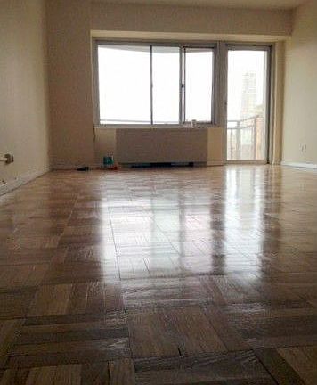 2nd image of 118 E 60th St #22B