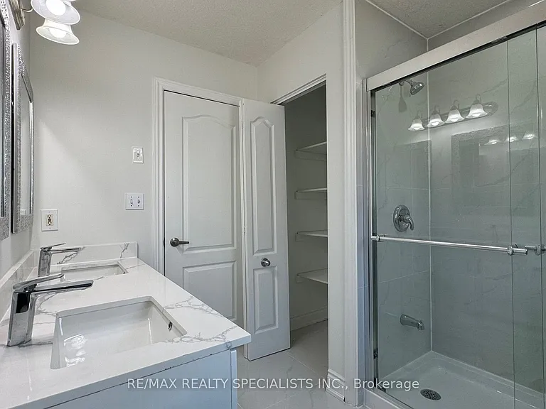 505 Bridlewreath Ct #UPPER LVL — Photo 44