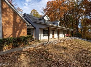 880 Russ Cv, Southaven, MS 38671