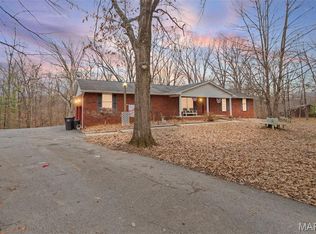 28711 Palomino Dr, Jerseyville, IL 62052