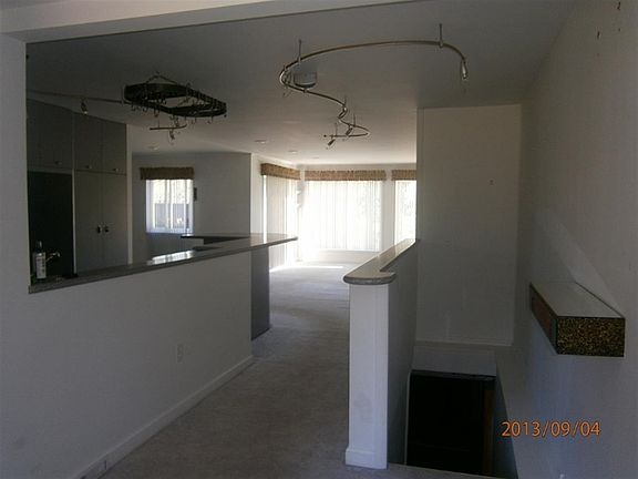 5th image of 101 Lakewood Ln