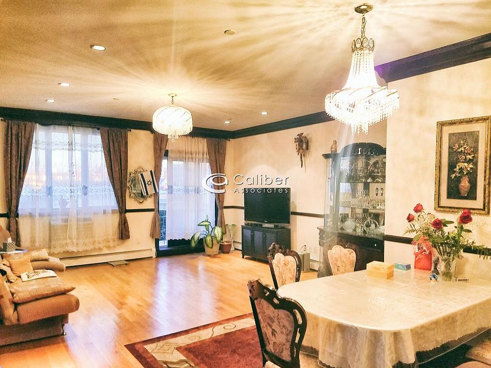 2nd image of 1552 W 3rd St APT 3B