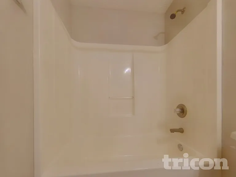 6452 Shadow Ct — Photo 15