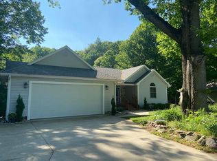 1615 N Marilyn Ave, Ludington, MI 49431