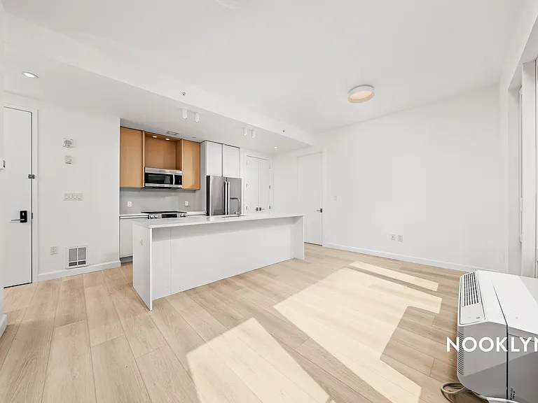 26-04 Jackson Ave #3B — Photo 4