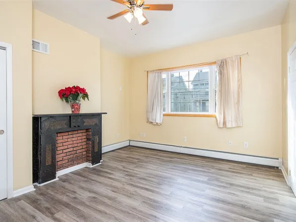 13 East 52nd Street image 1 of 12