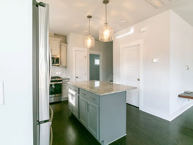 48 Cottage Way — Photo 10