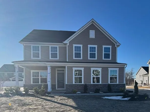 1508 Charlie St, Chesapeake, VA 23322